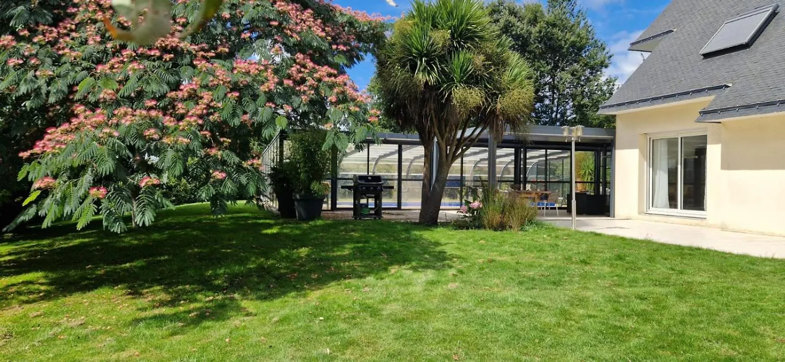 Villa Fare-Kermenezy Maison Avec Piscine Chauffee Locmaria-Grand-Champ